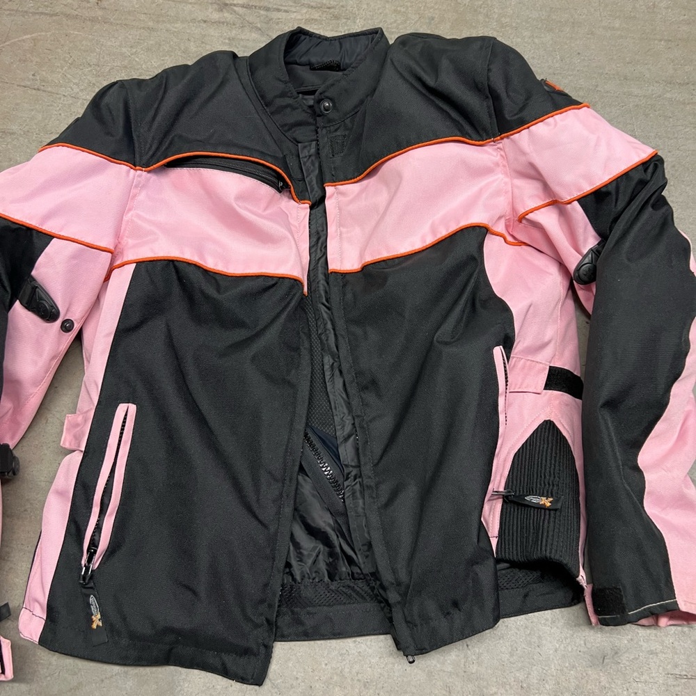 Black and Pink Ski Jacket with Water-Resistant Fabric